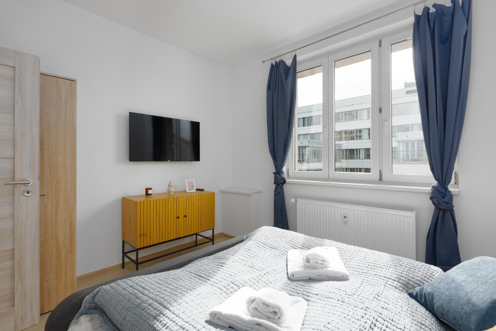 2 Bedroom With A Terrace Near The Metro *